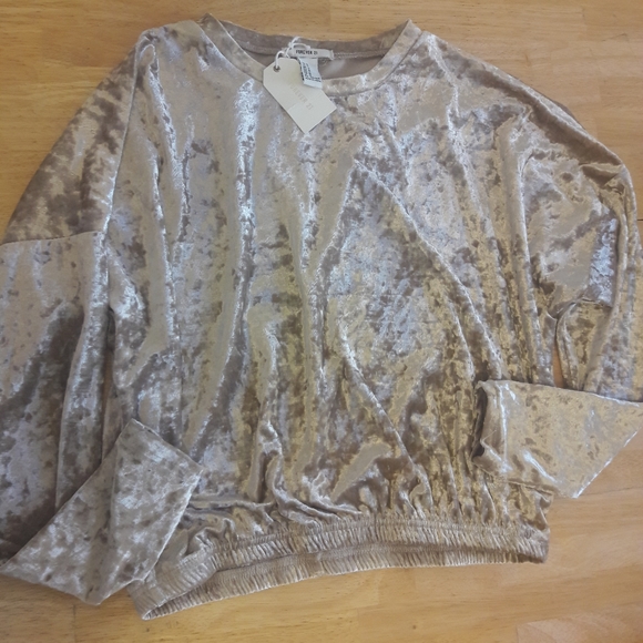 Halter Sweaters - Picture 3 of 13